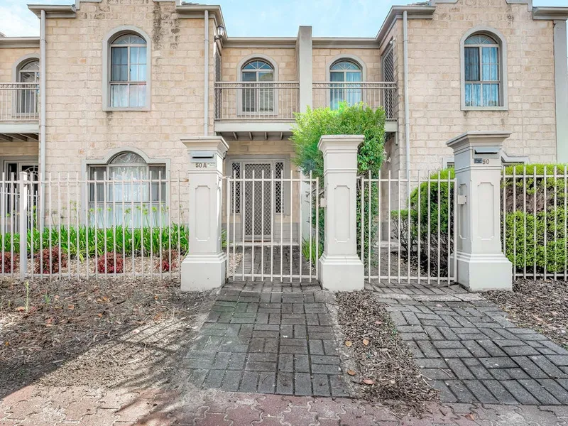 Stylish Modern and Secure home on 2 levels opposite Roy Amer Reserve. It is All About the Lifestyle and Location!