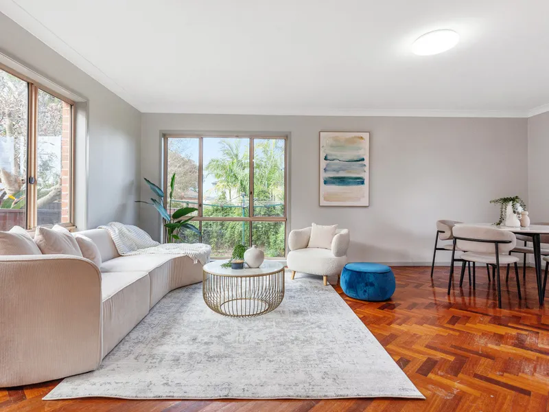 Sophisticated 4-Bedroom Family Residence in a Quiet Pocket