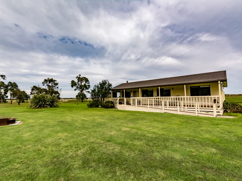 Family Home on 5 Acres