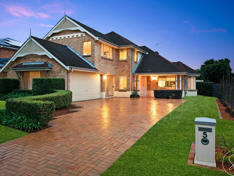 IDEAL FOUR BEDROOM PLUS STUDY HOME, WITH ENDLESS SPACE FOR THE ENTIRE FAMILY!