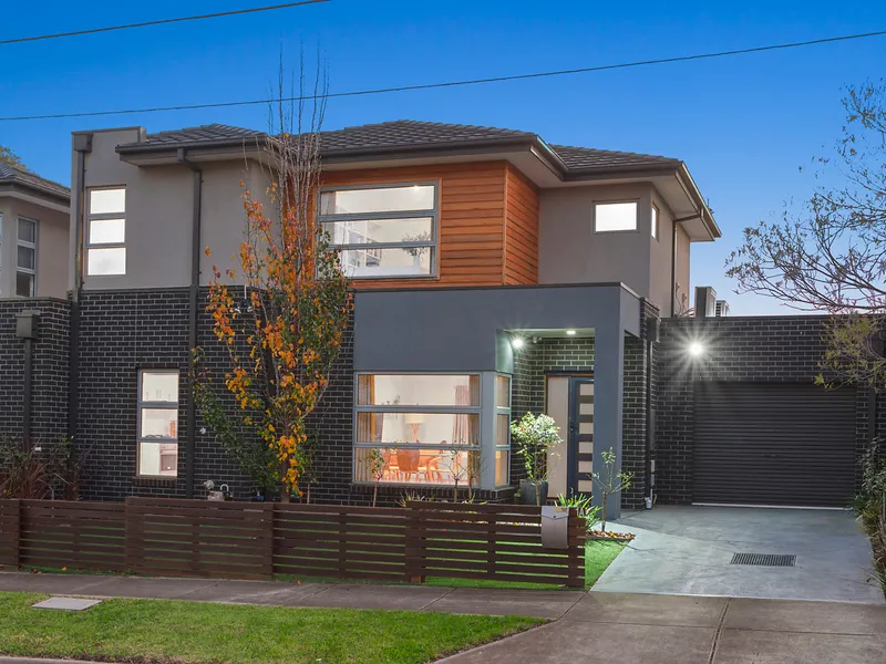 Custom Luxury in a Premier Position