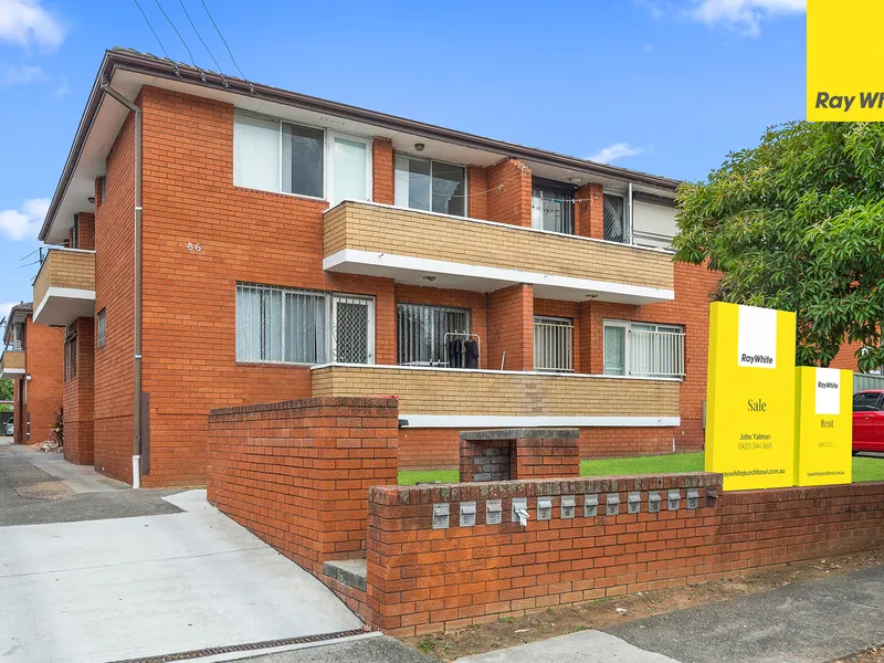 SPACIOUS & MODERN 2 BEDROOM UNIT !