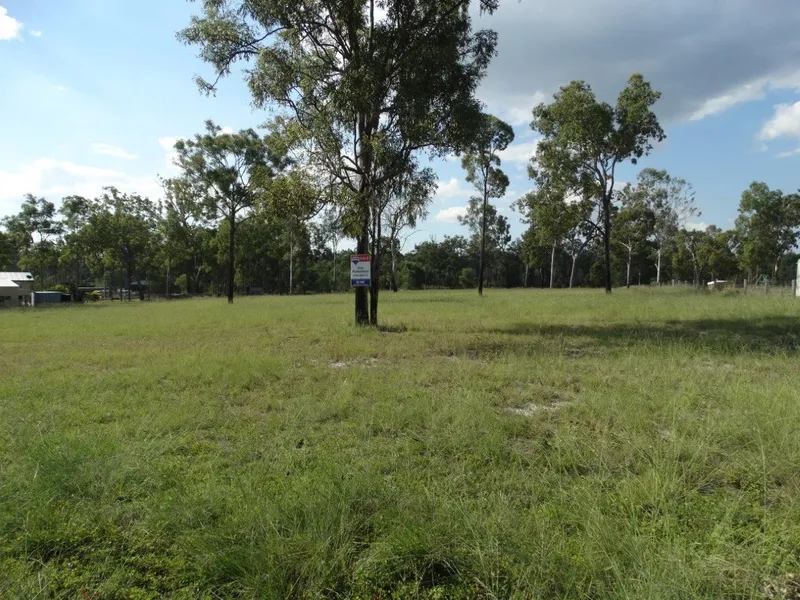 POWERED 4.6 ACRES WITH DAM