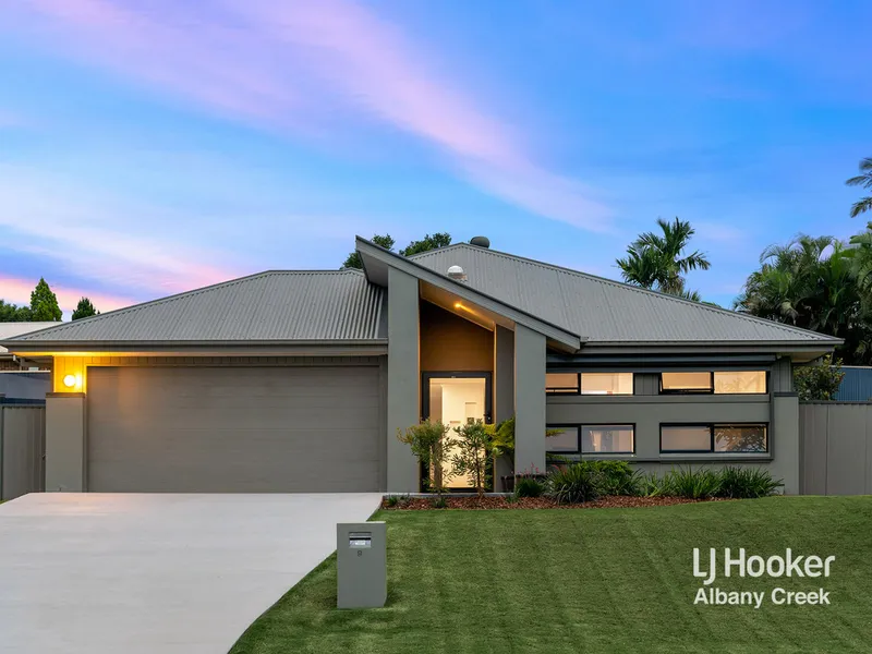 CONTEMPORARY LIVING IN RIVERS EDGE ESTATE