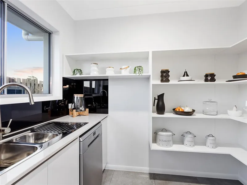 Tranquil Acreage at Chatsworth