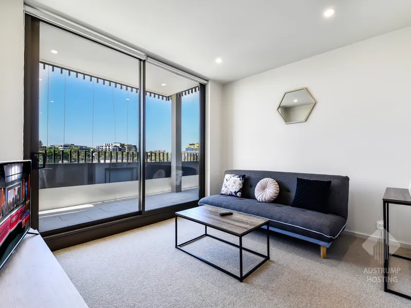Fully furnished 1Bed+1Study+1Car Apt For Rent
