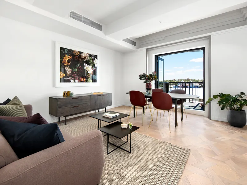 Brand New Harbourside Apartment In The Revy