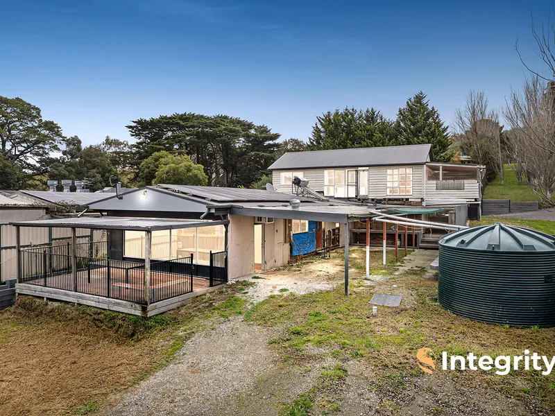 1.22 ACRES - PRIME LOCATION - TRIPLE ACCESS