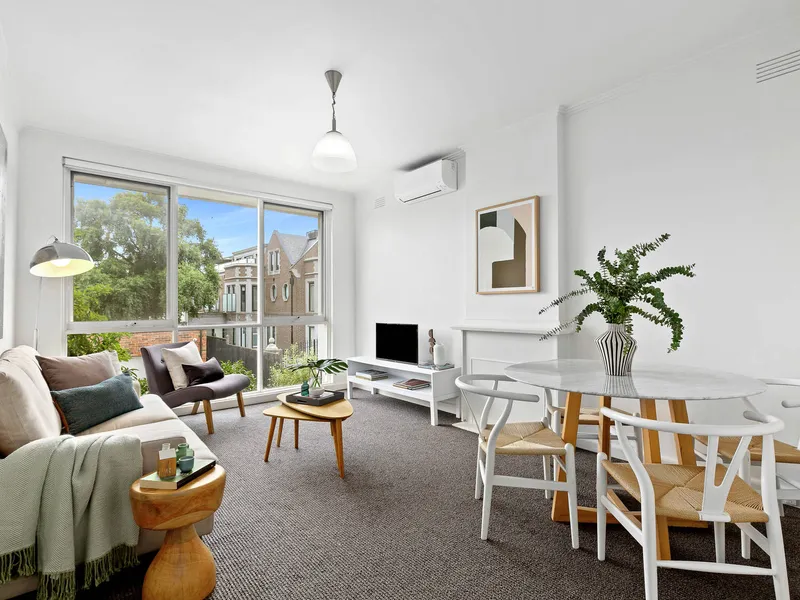 Older-Style Chic, High St Living