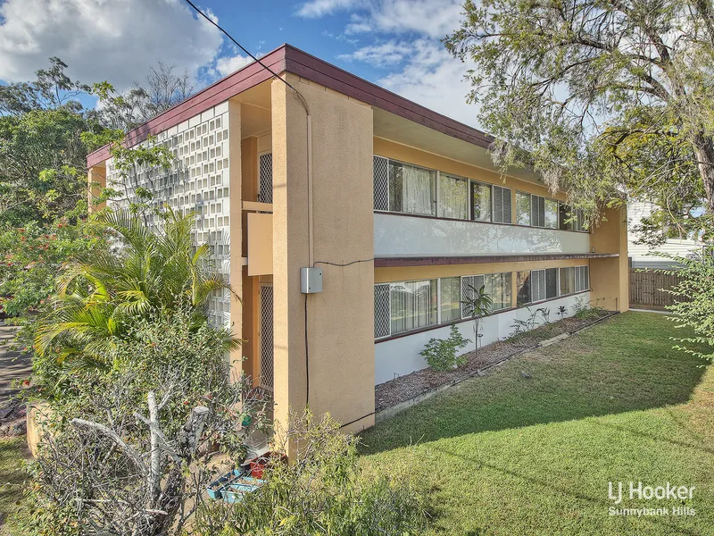 ONE BEDROOM APARTMENT IN SUPERB CENTRAL LOCATION
