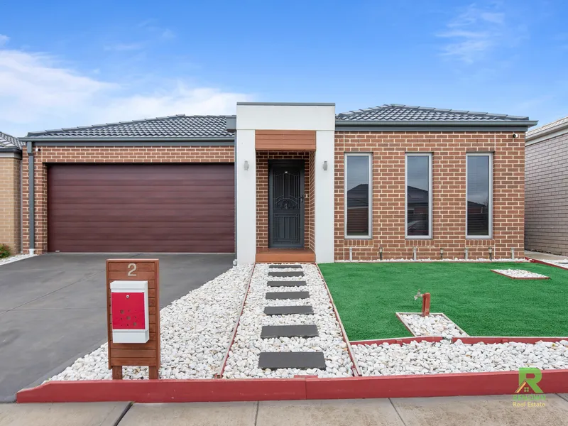 MAGNIFICENT FAMILY HOME IN BEST LOCATION