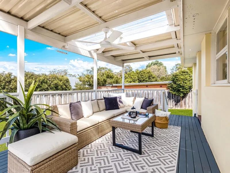 Cute Renovated Cottage - convenient to amenities