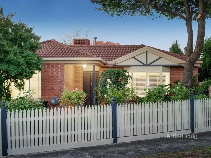 Stylish living in a dream location