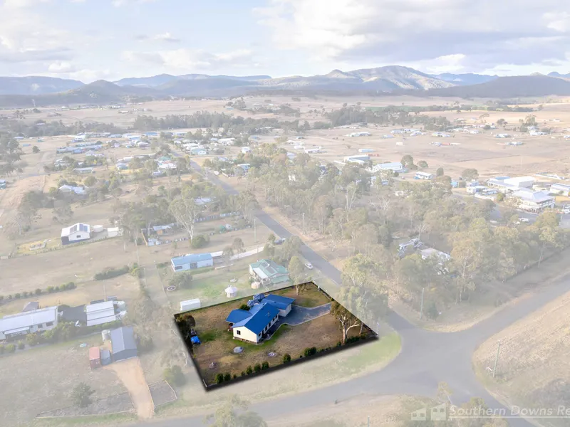 A SURPRISE PACKET OF WOWS!