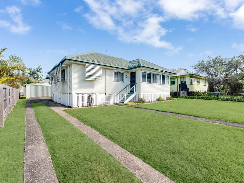 SUPER IMPRESSIVE FIRST HOME IN QUIET STREET ON 771sqm!