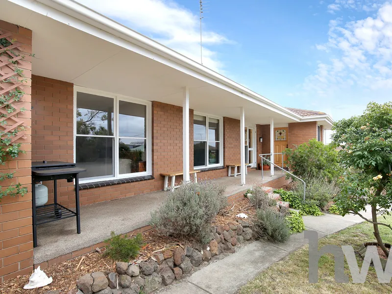 Subtle Bay Views, and Clean Living