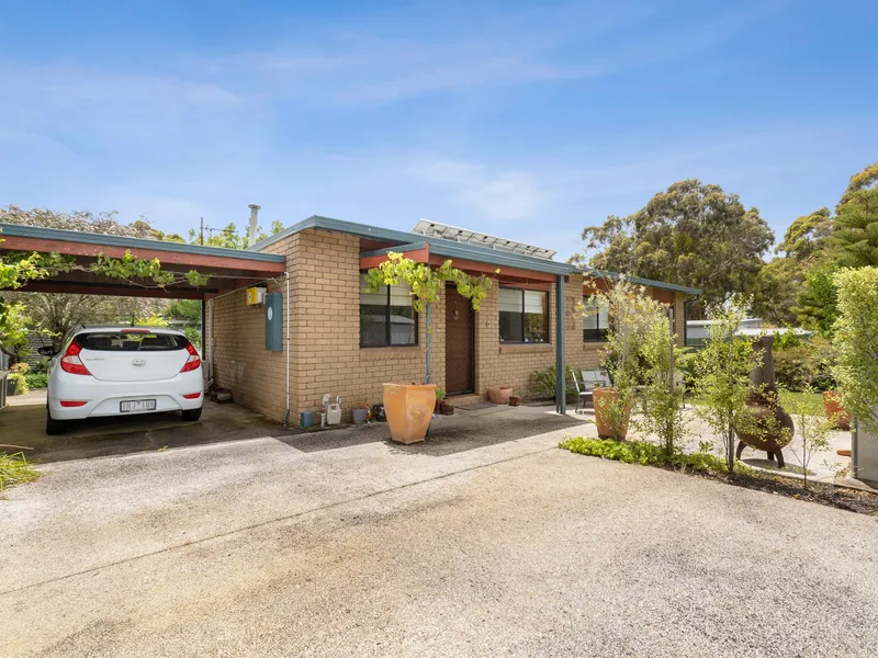 Value, Affordable, Immaculate, Low Maintenance Unit