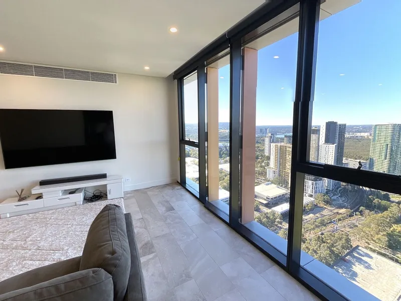 $1,200pw-$1,350pw | Inspect & Explore online now in 3D (VR)
