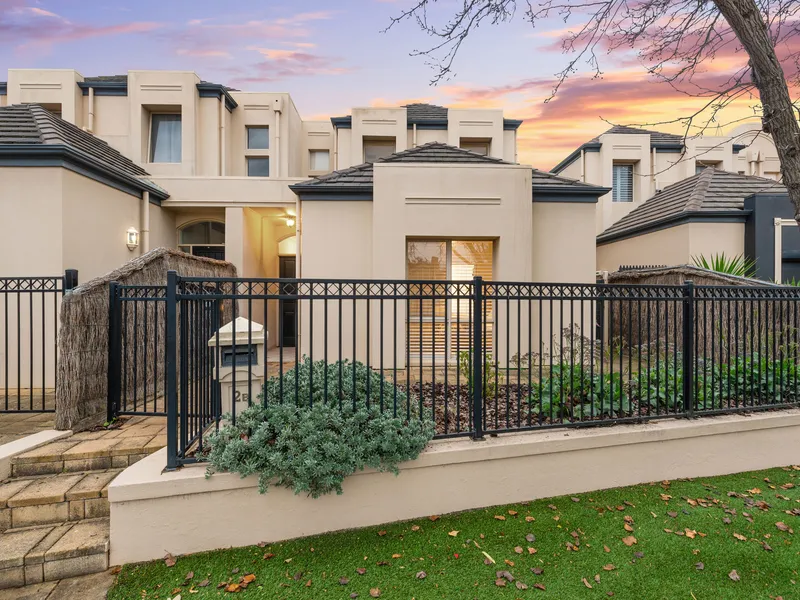 Modern Torrens Titled Townhouse in Sought-After Locale