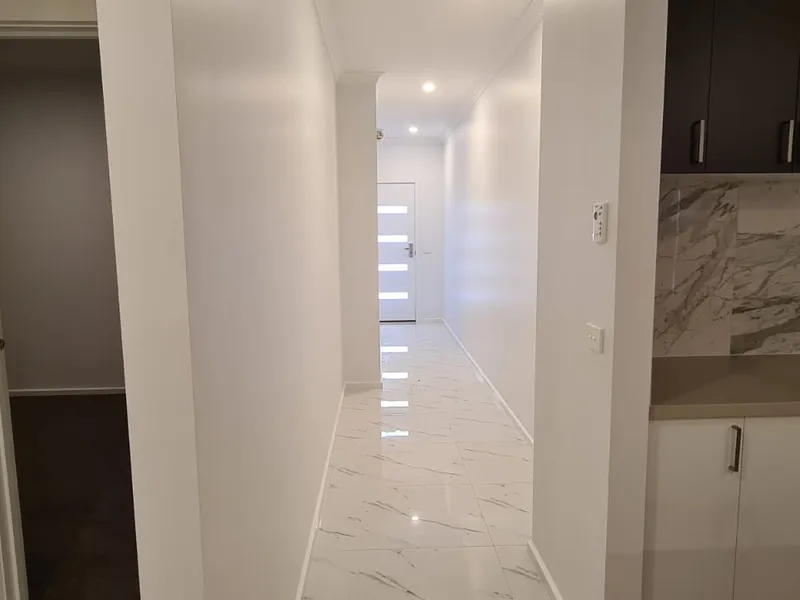 Amenities at a Corner!