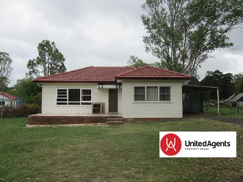 COSY COUNTRY LIVING !