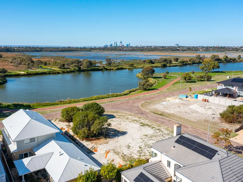 Once in a lifetime lake front block