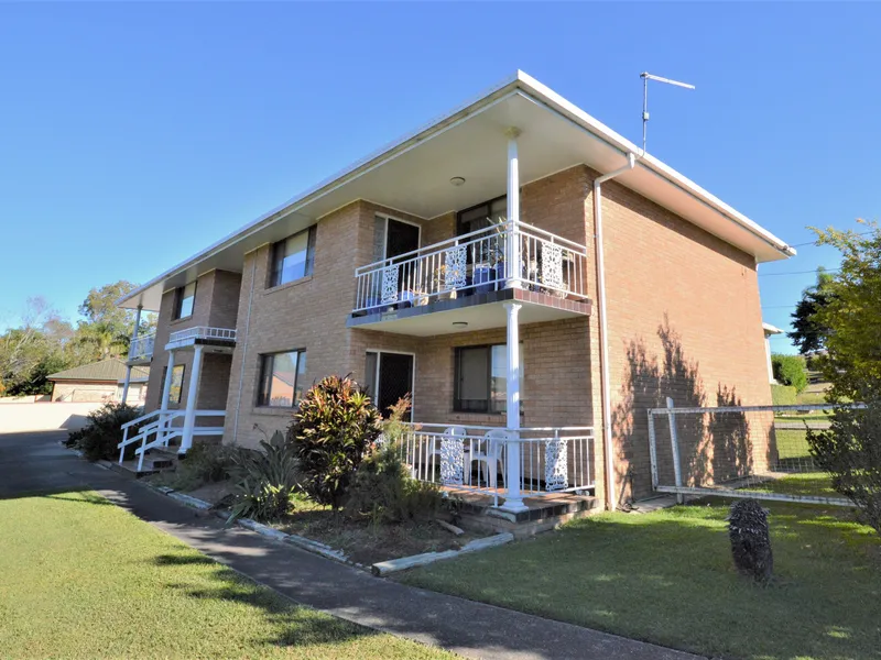 SPACIOUS TWO BEDROOM APARTMENT