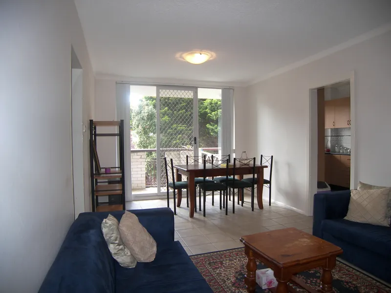 Well Located And Modern Two Bedroom Apartment