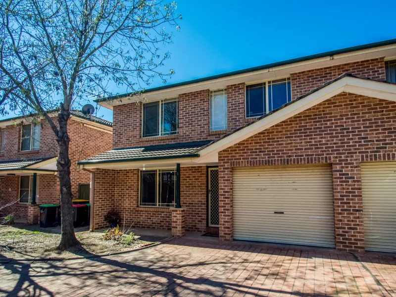 MODERN TOWNHOUSE IN GREAT LOCATION