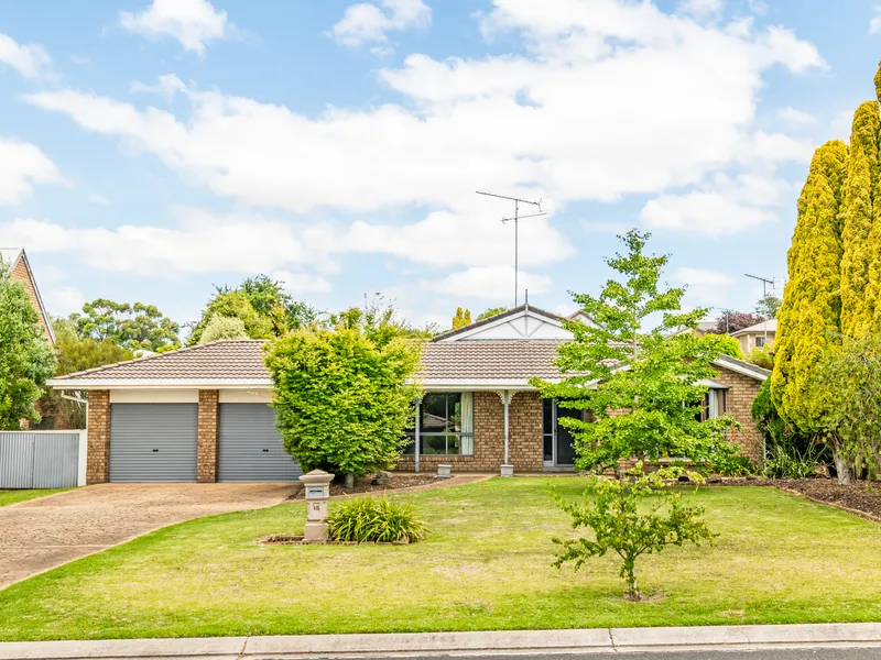 Renovation dream in the perfect family friendly location