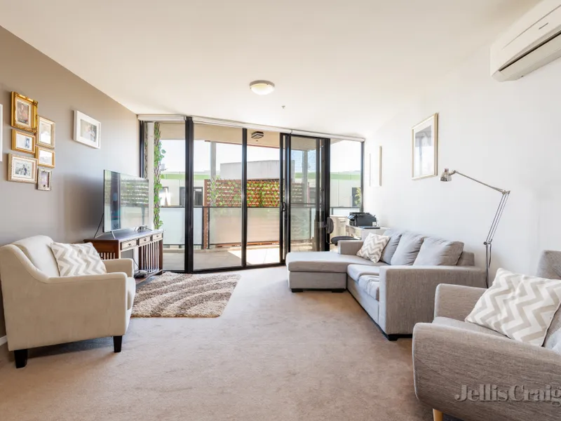 Spacious Two Bedroom Property with Convenience on the Doorstep