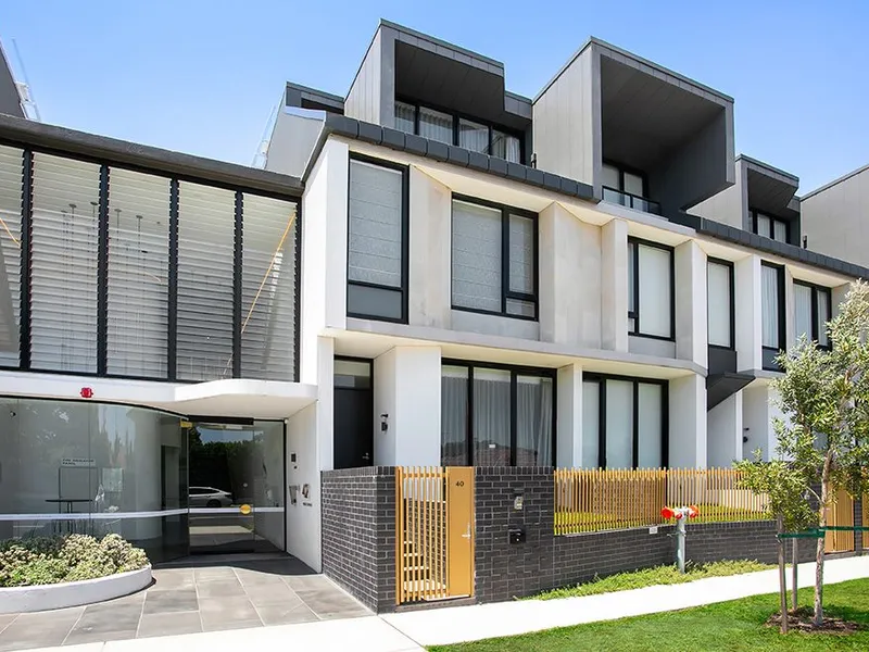 Welcome to our newly available townhouse for rent!