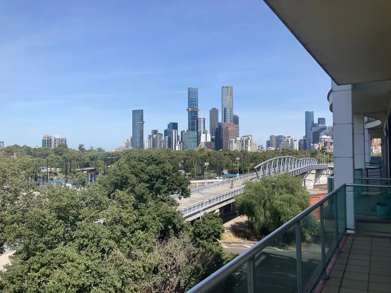 LUXURY LIVING AT PARKSIDE EAST