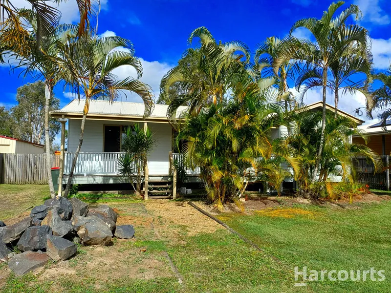 Newly renovated 3 bedroom Home nestled amongst the palm trees