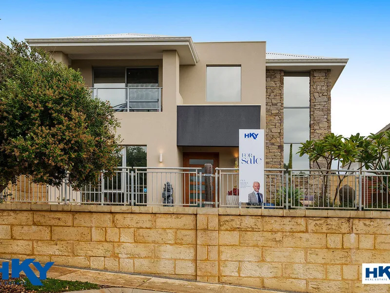 315m2 Luxury Marina Home