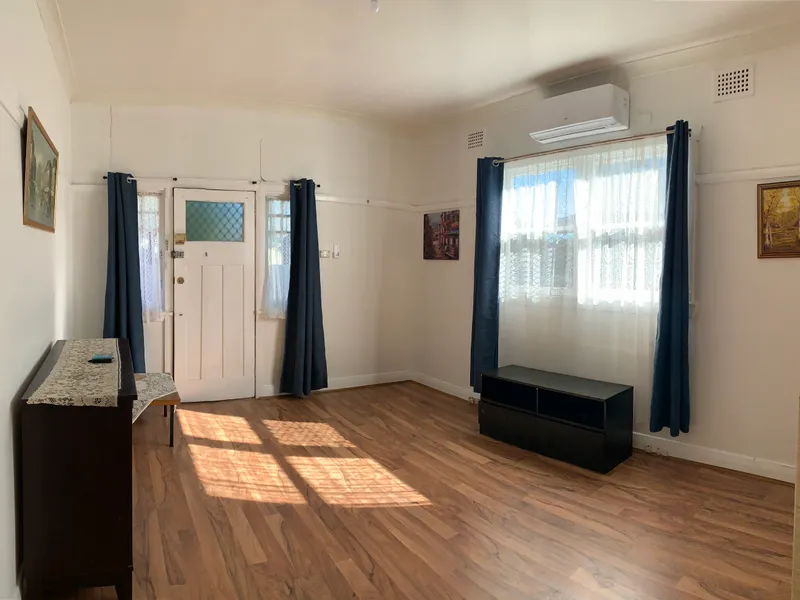 1 Bedroom unit with large yard