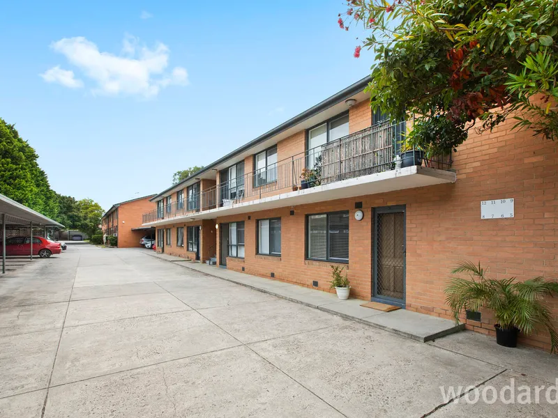 Love the style, love the location!