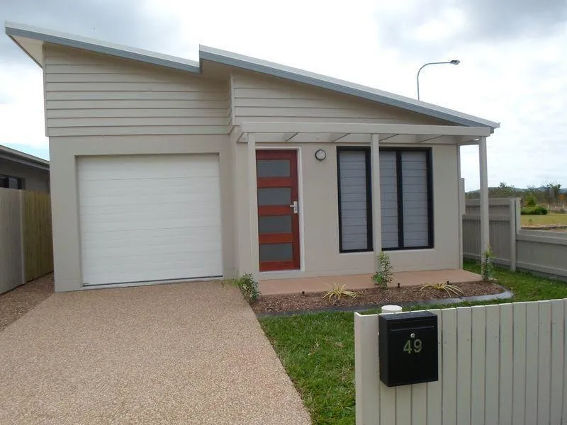 3 Bedrooms in the centre of Burdell