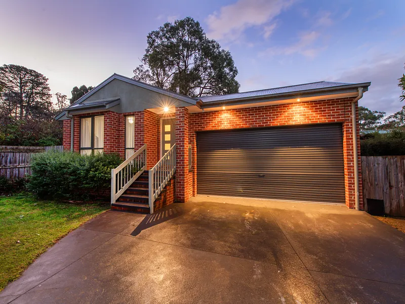 VERY RARE - 2 GREAT HOMES ON 1 TITLE!