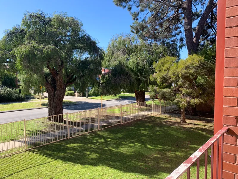 Modern, furnished and in the heart of Maylands