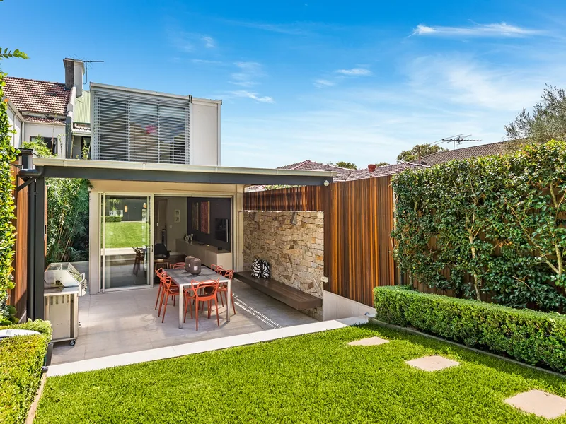 Elegant Terrace Home with Garage