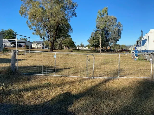 Vacant House Block in Quiet Street