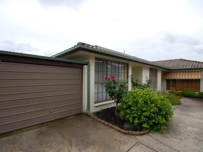 Bright & Spacious Two Bedroom Villa Unit