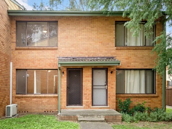 Neat & tidy 2 bedroom unit