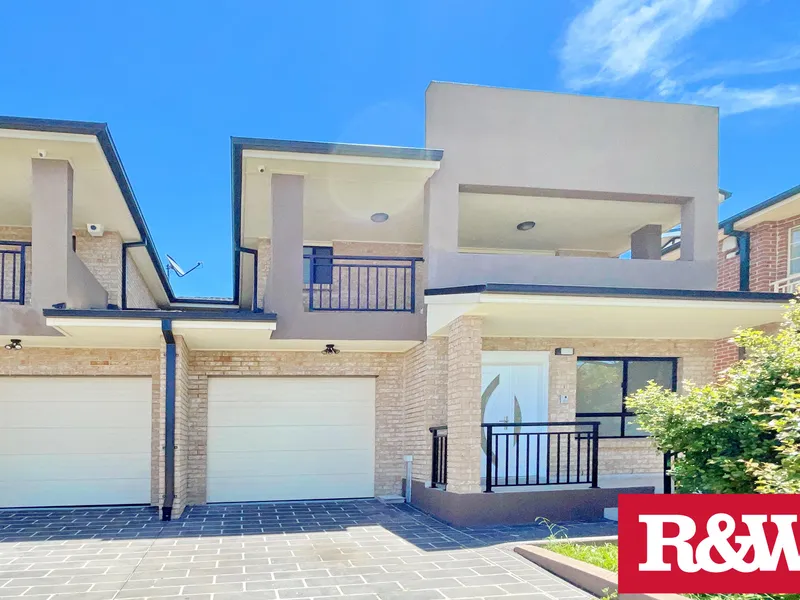 Modern 5 Bedroom Family Home