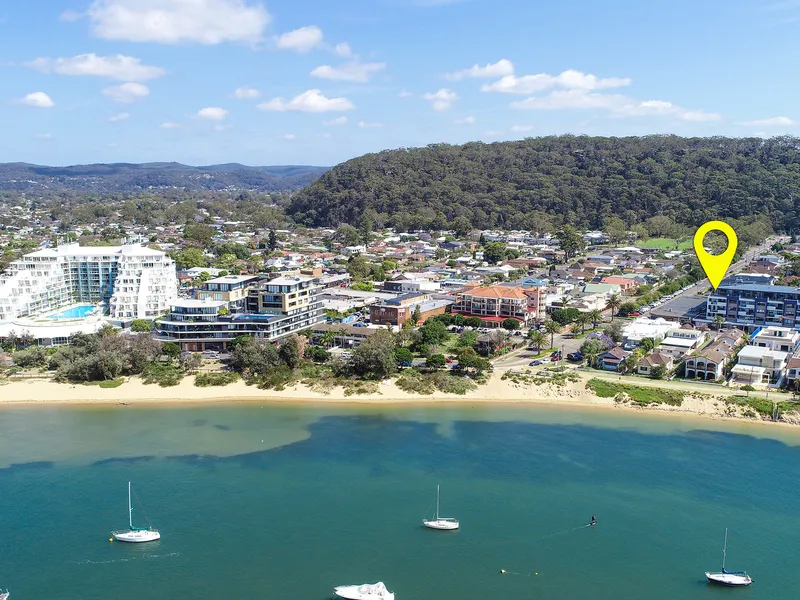 2 BEDROOM LUXURY APARTMENT IN THE HEART OF ETTALONG BEACH