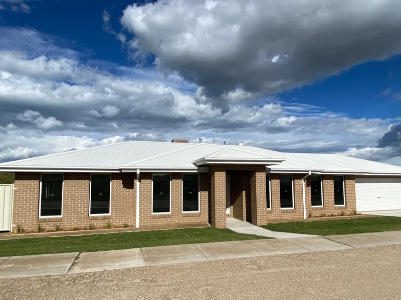 As New 4 Bedroom Townhouse