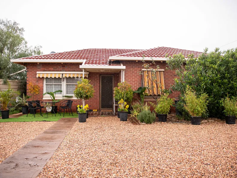 975M2 CORNER LOT IN A GREAT STREET