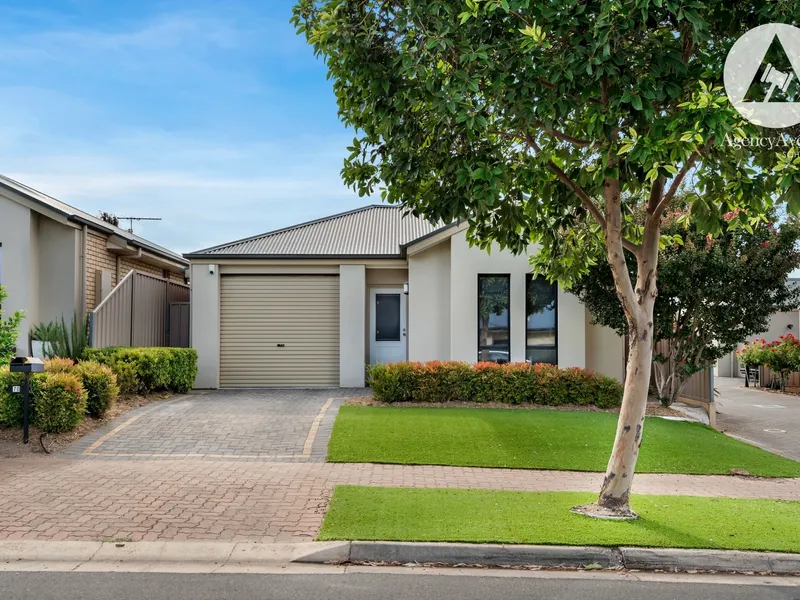 Light. Bright. Tranquil. 