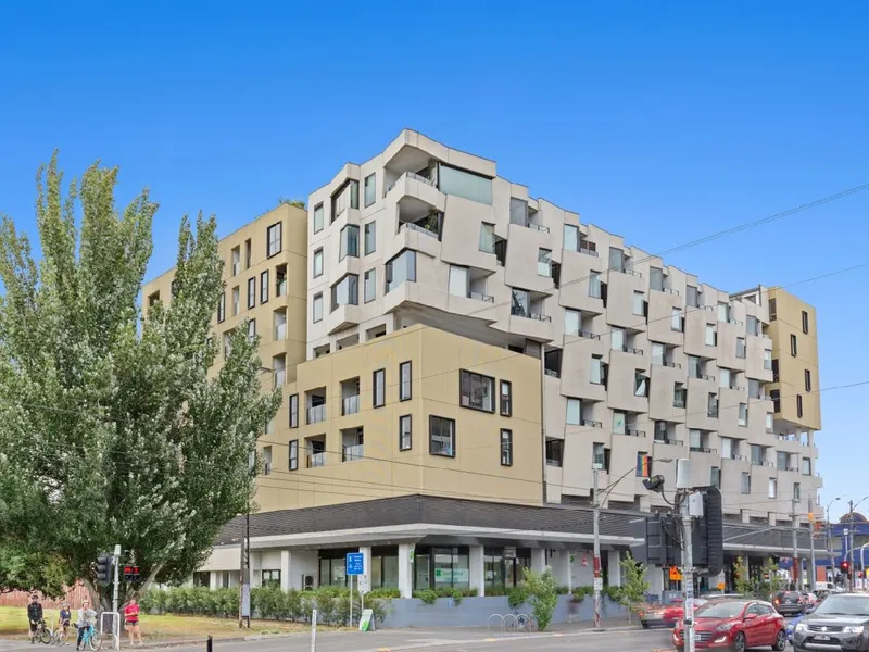 Spacious Apartment With Great Views